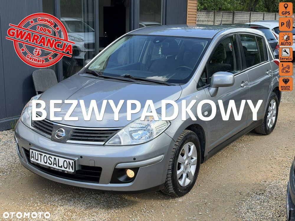 Nissan Tiida - 1