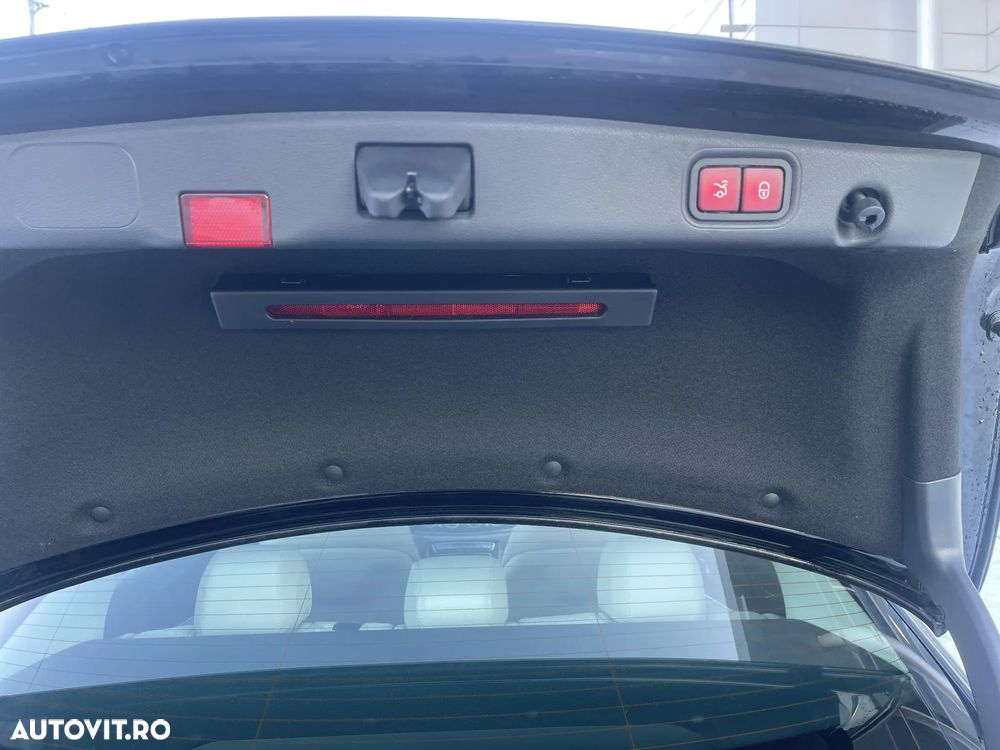 Mercedes-Benz E 200 9G-TRONIC - 23