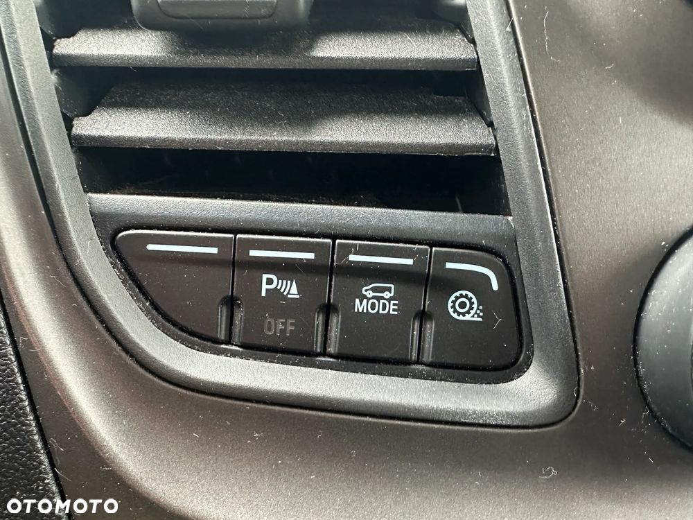 Ford TRANSIT CUSTOM - 17