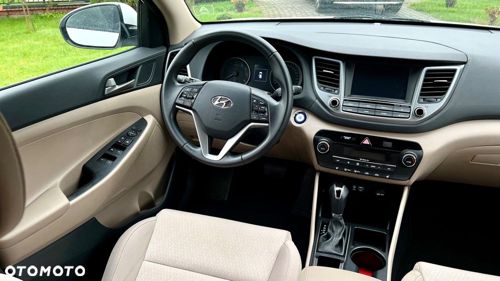 Hyundai Tucson - 16