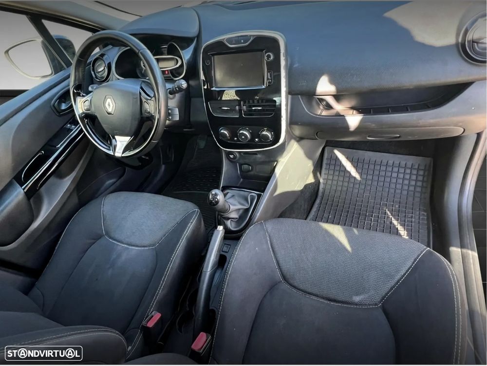 Renault Clio Sport Tourer Energy dCi 90 Start & Stop Intens - 12