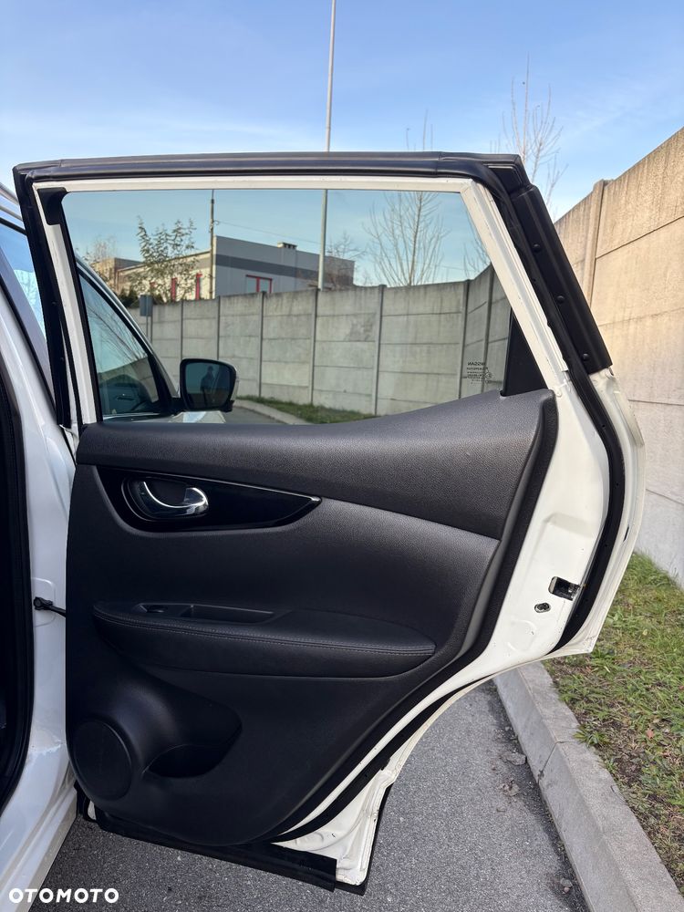 Nissan Qashqai 1.6 DCi ALL-MODE 4x4i TEKNA - 24