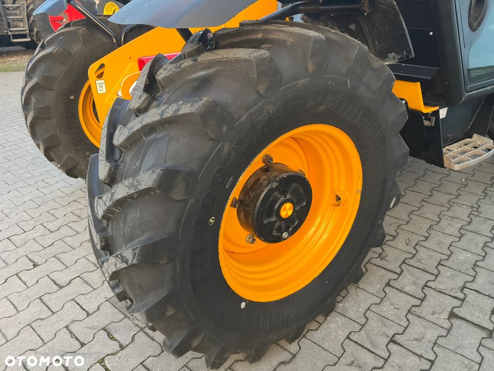 JCB 526-56 Agri Super - 9