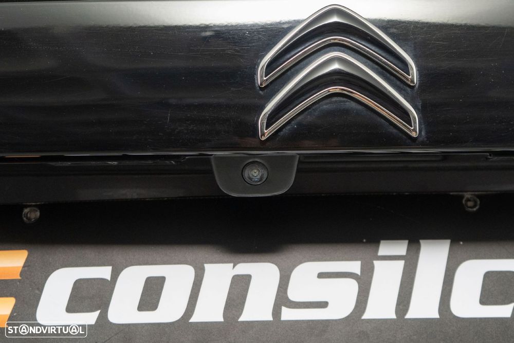 Citroën C4 1.2 PureTech Shine - 23