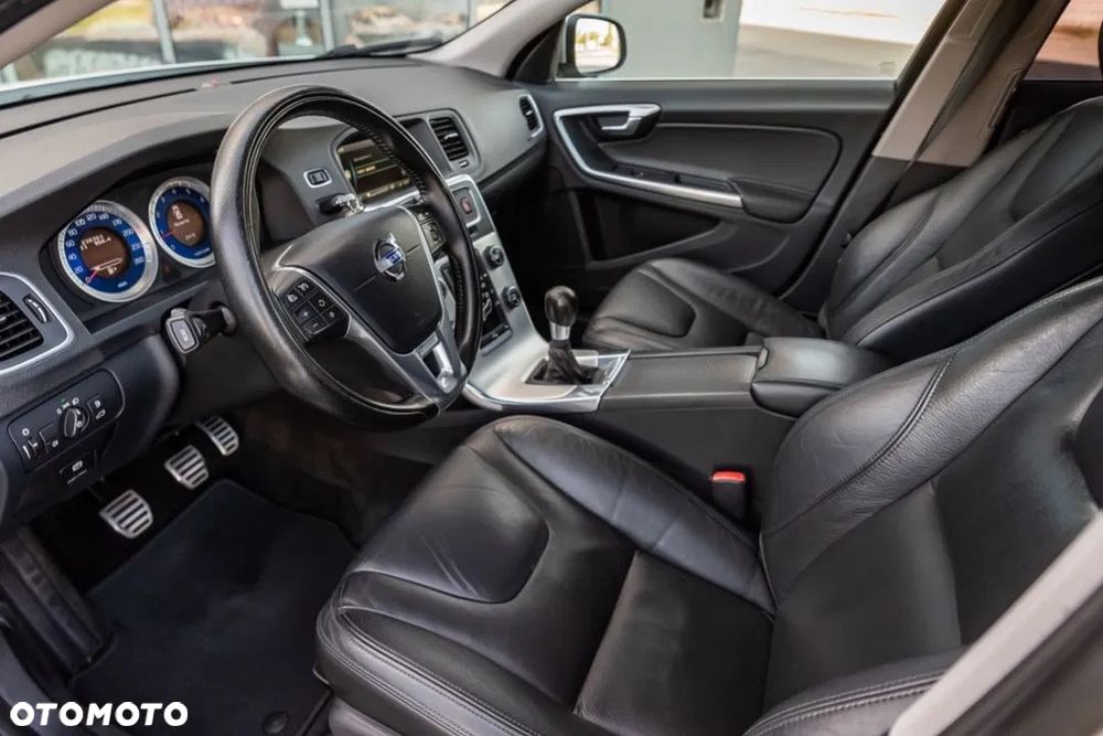 Volvo S60 T4 R-Design - 7