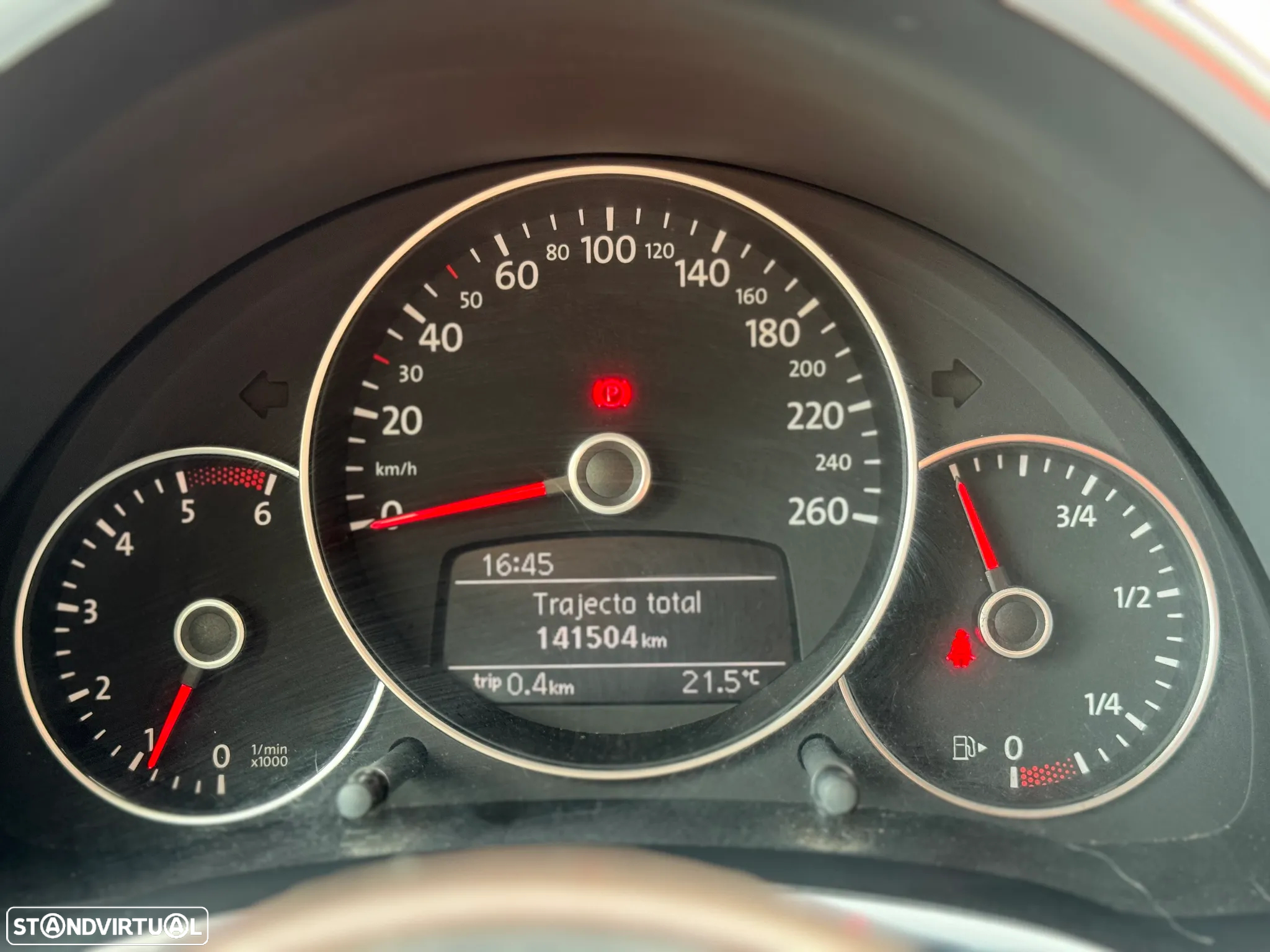 VW New Beetle 1.6 TDI DPF Exclusive Design - 14