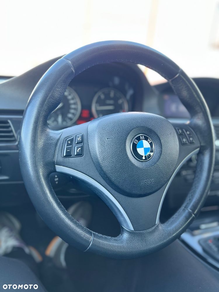 BMW Seria 3 - 16