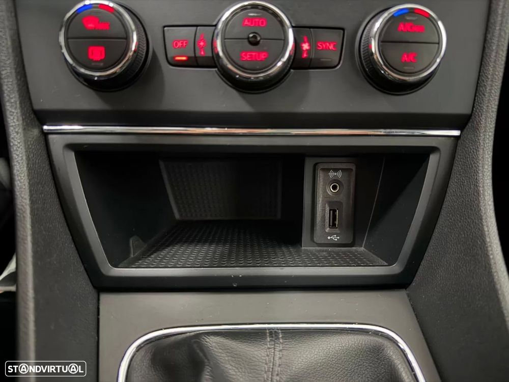 SEAT Leon ST 1.6 TDI Style Ecomotive - 13