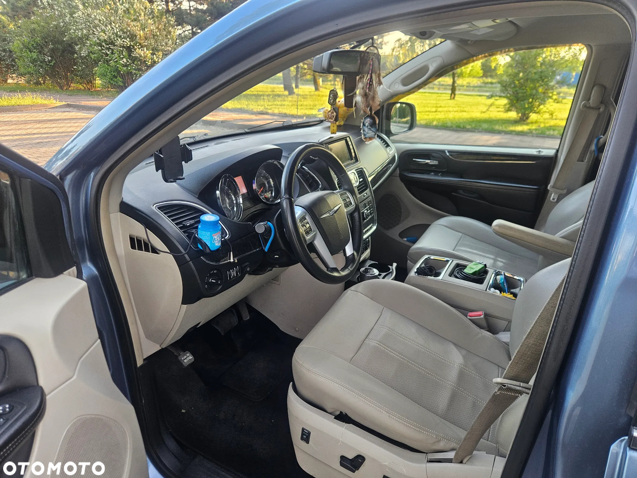 Chrysler Town & Country 3.6 Limited - 9