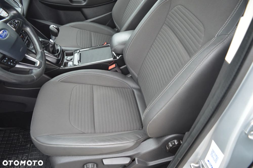 Ford Kuga 2.0 TDCi 4x2 Titanium - 20