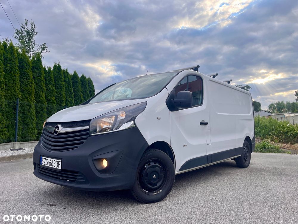 Opel Vivaro - 1