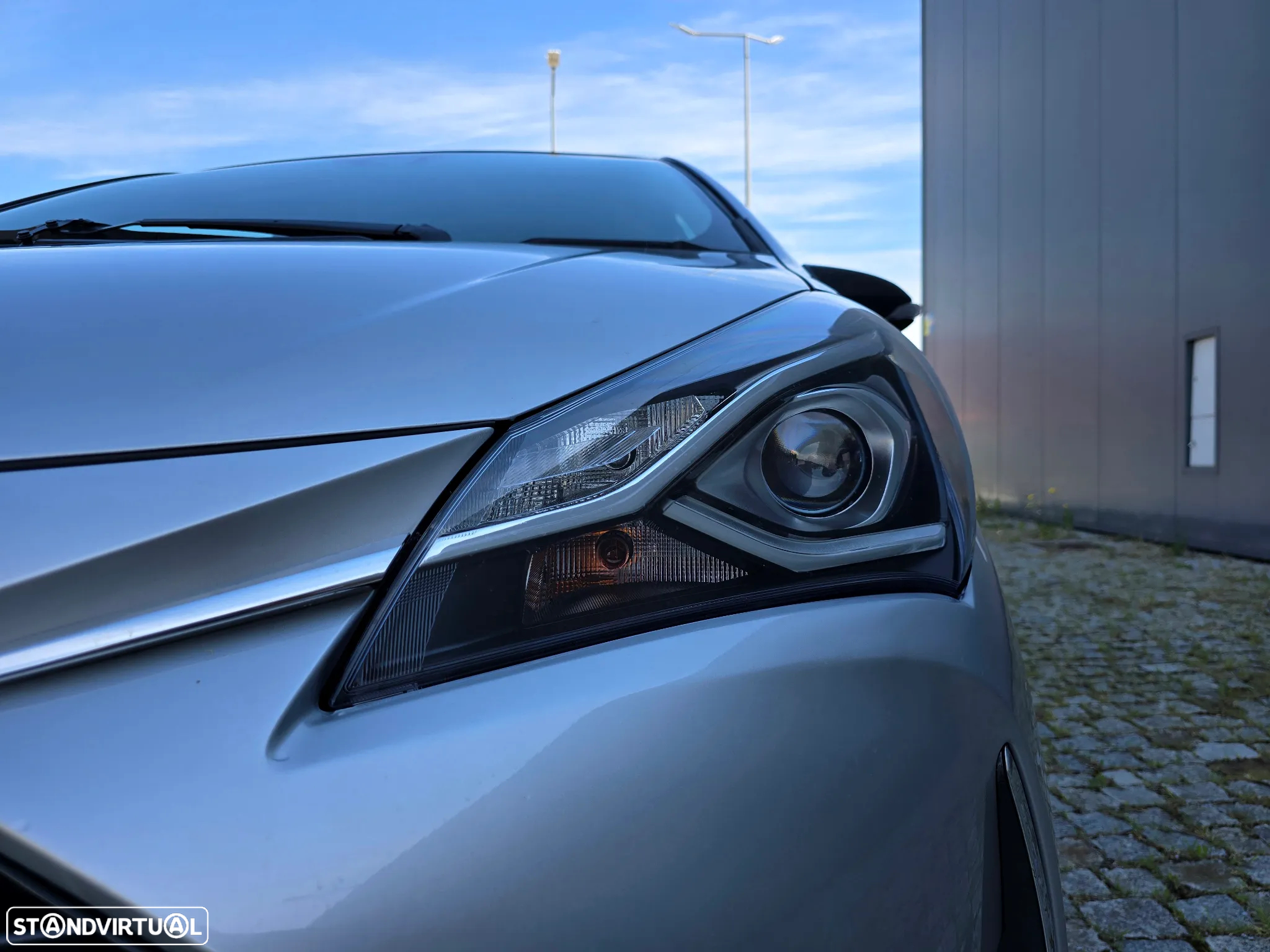 Toyota Yaris 1.0 VVT-i Y20 Club - 11