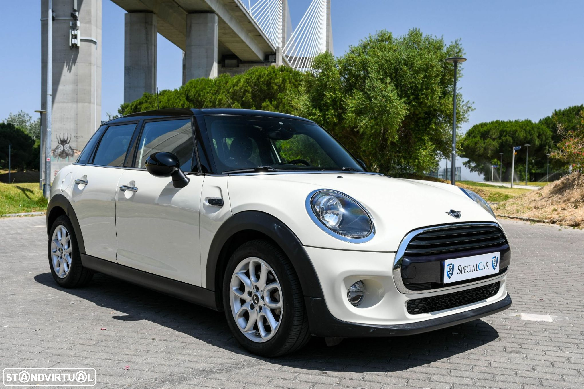 MINI 5 Portas Cooper D - 3