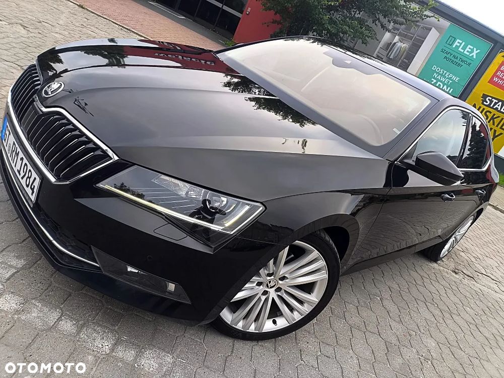 Skoda Superb 2.0 TDI DSG Premium Edition - 2