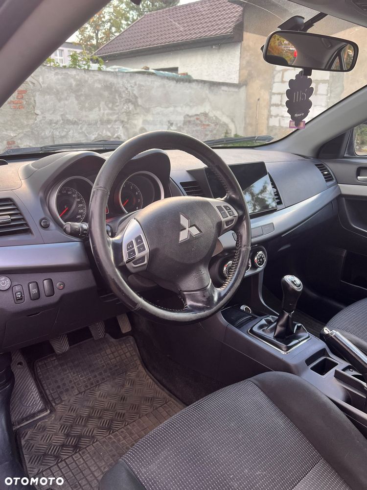 Mitsubishi Lancer 1.8 Invite LPG - 8