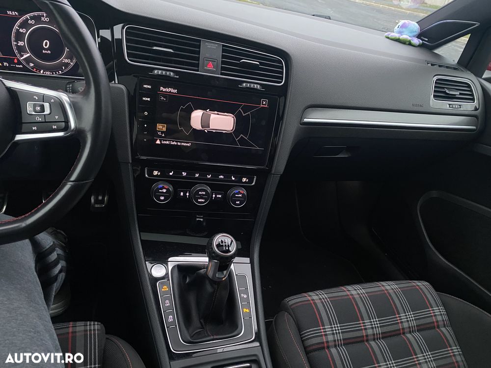 Volkswagen Golf 2.0 TSI GTI - 16