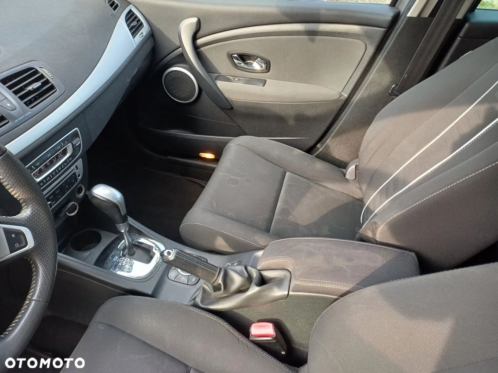 Renault Megane dCi 110 FAP EDC Dynamique - 10