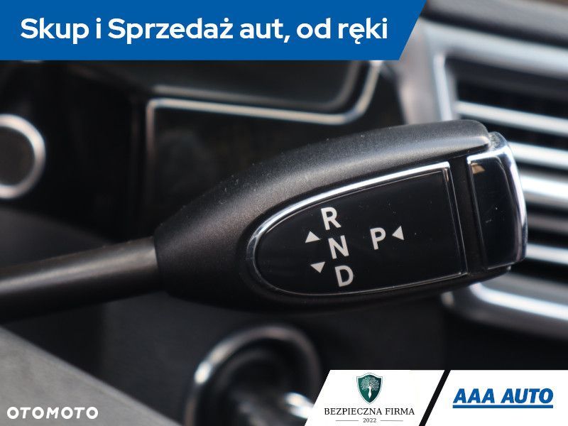 Mercedes-Benz Klasa E - 15