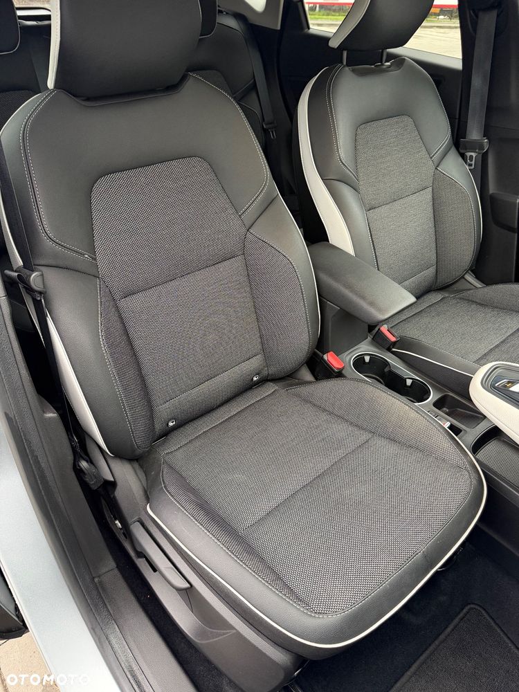 Renault Captur TCe Mild Hybrid 140 EDC GPF TECHNO - 32