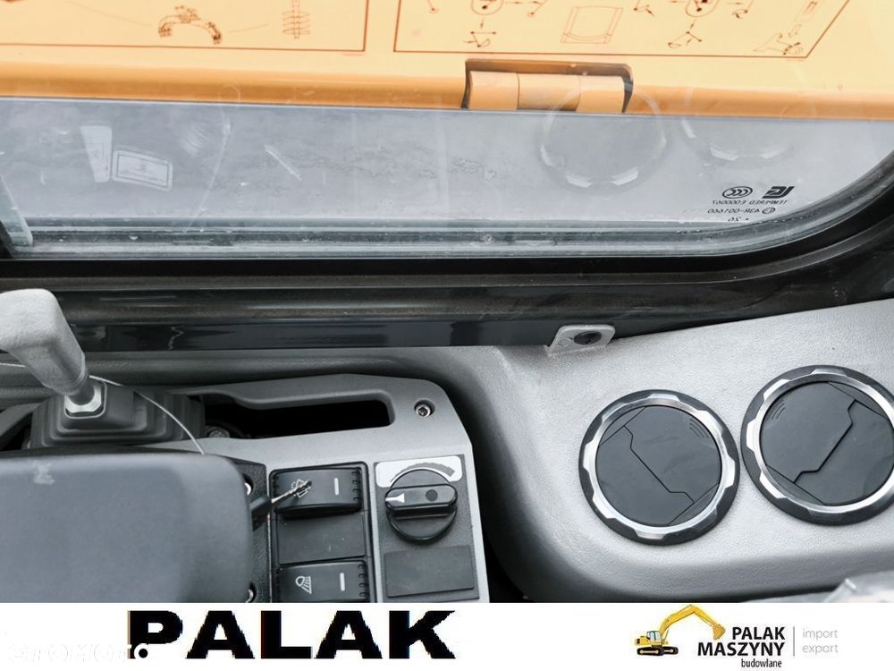 Liu Gong Mini koparka LIU GONG  9035 FZTS  ,NOWA ,  2026 rok nie mylić   JCB - 16