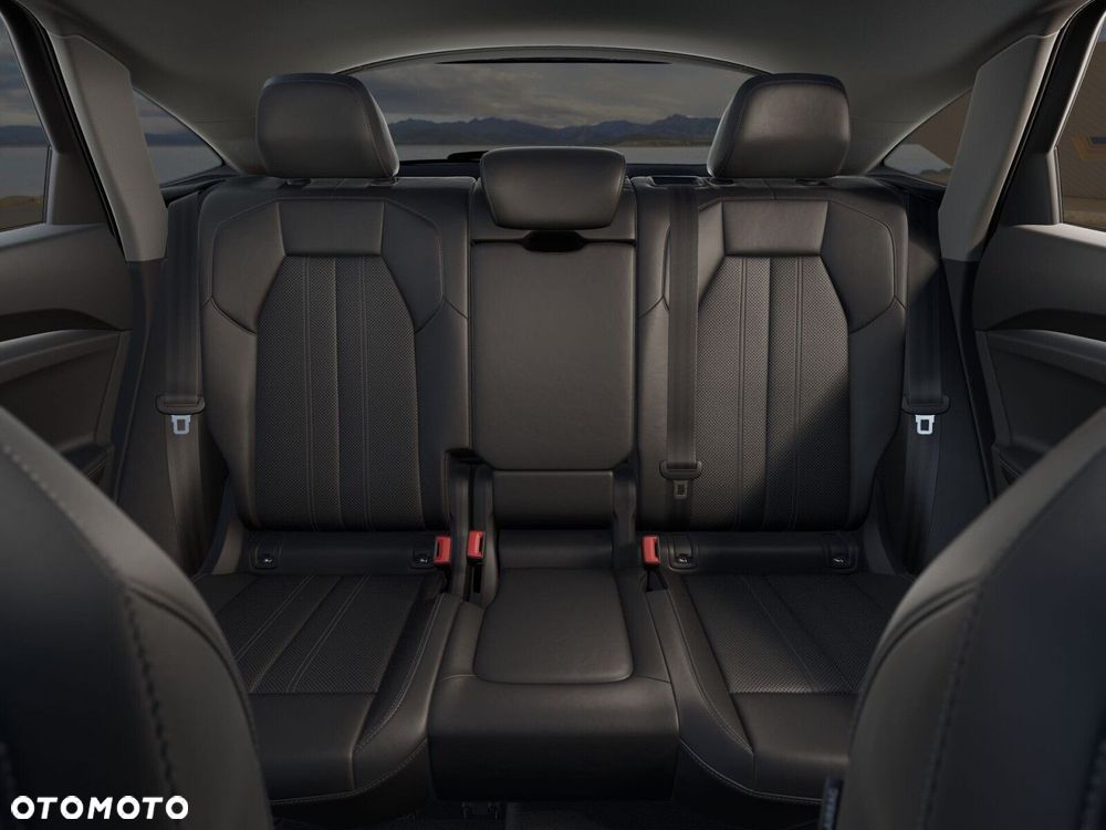 Audi Q5 Sportback - 10