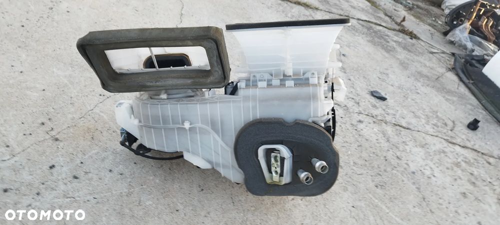 Opel Corsa E nagrzewnica kpl 39086240U - 1