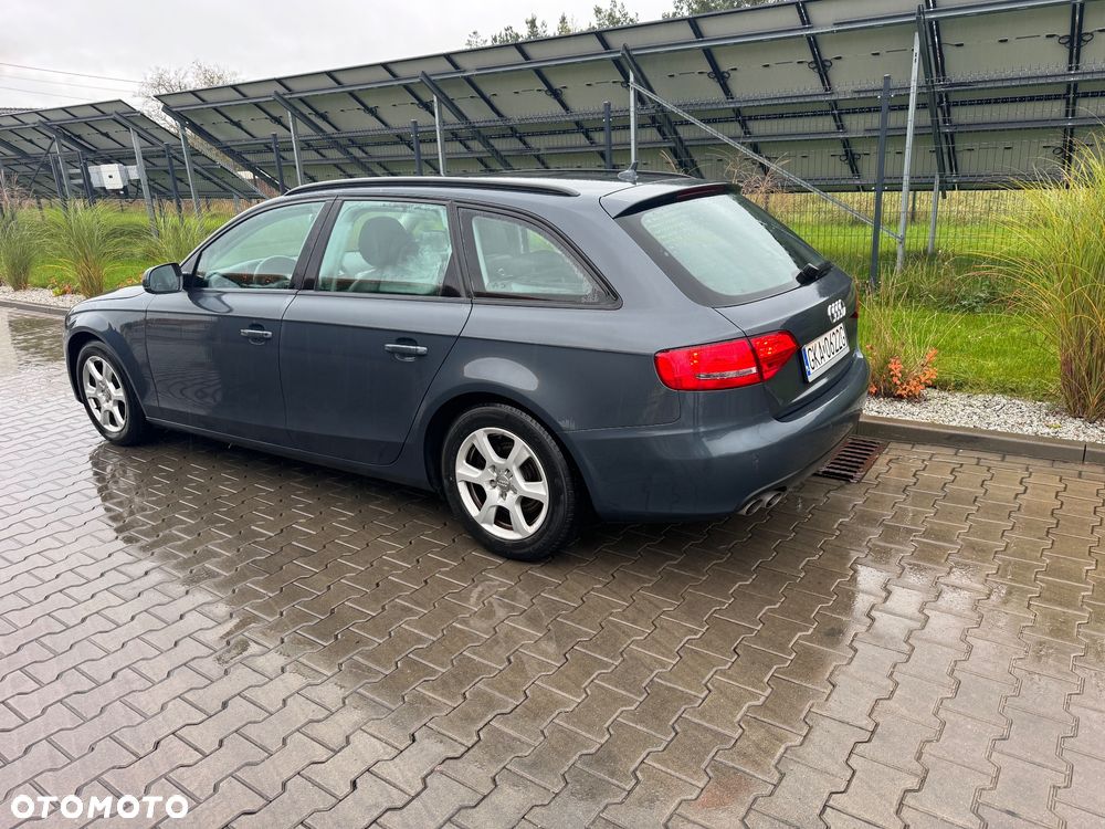 Audi A4 Avant - 8