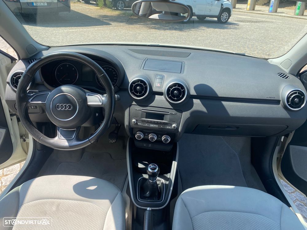 Audi A1 1.6 TDI Attraction - 9
