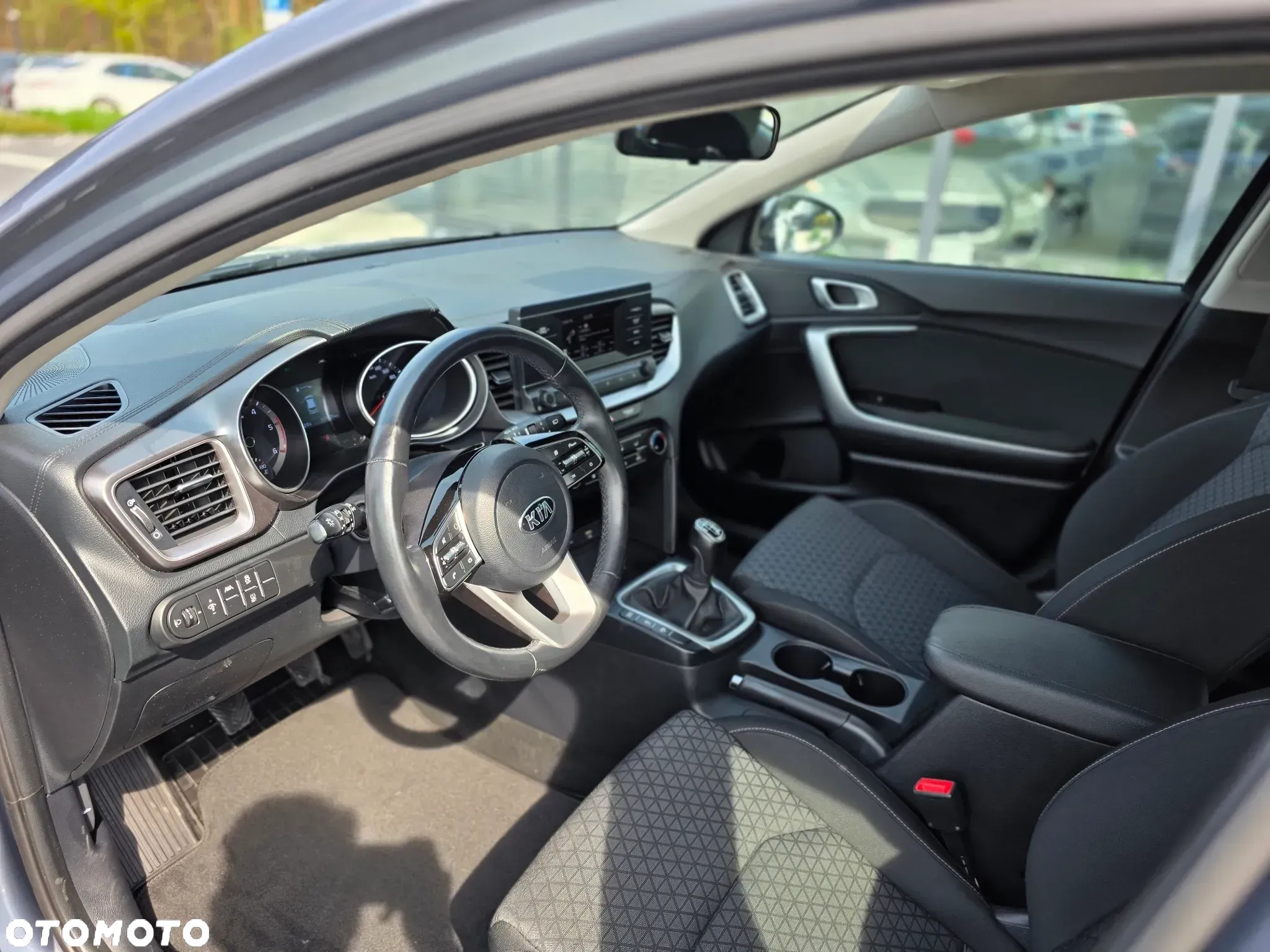 Kia Ceed 1.6 CRDi SCR L - 20