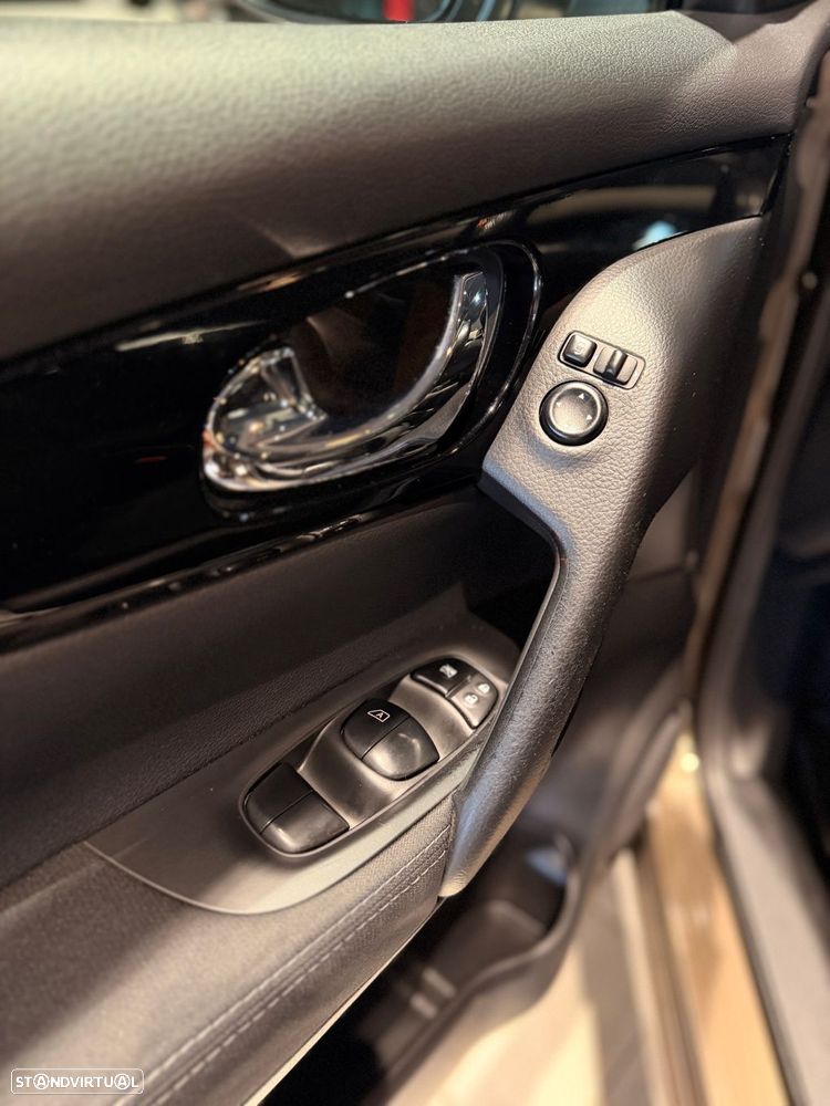 Nissan Qashqai 1.2 DIG-T 360 Xtronic - 30