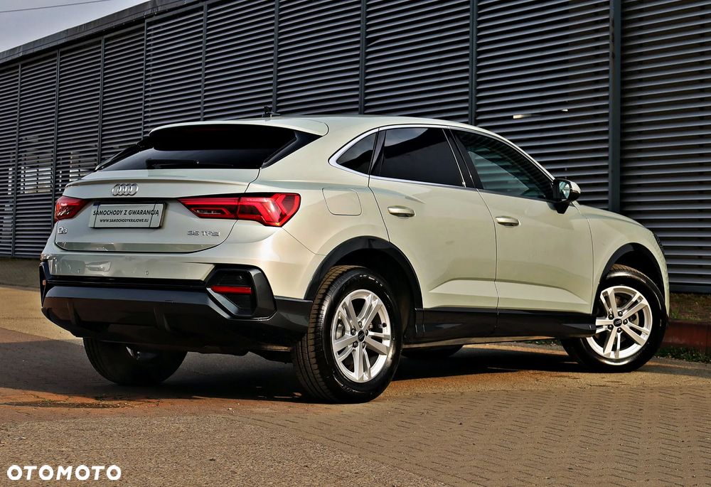 Audi Q3 Sportback - 11