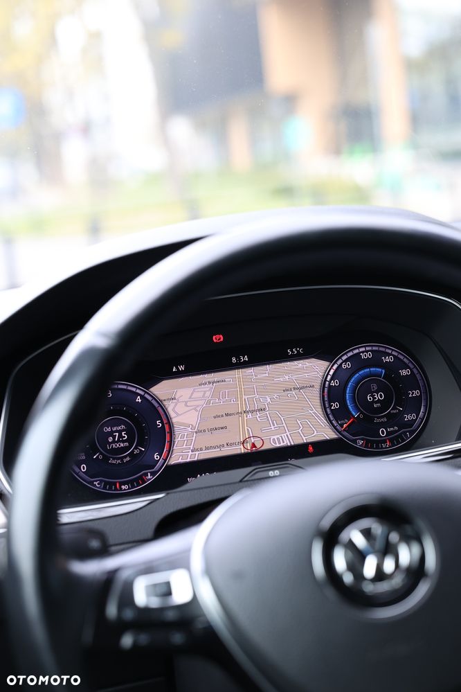 Volkswagen Passat 2.0 TDI BMT Highline - 13