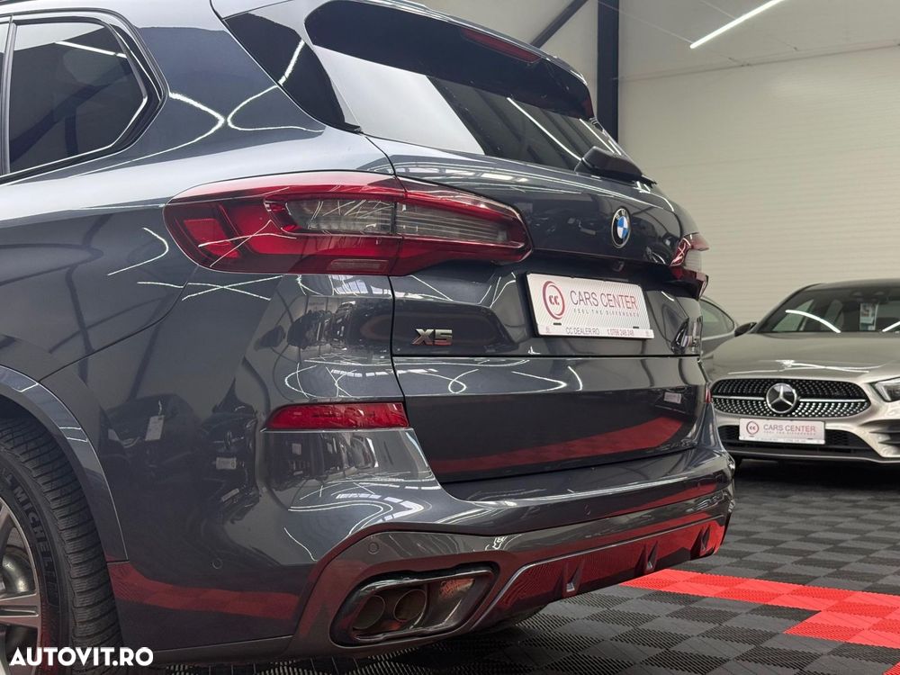 BMW X5 M M50i - 10
