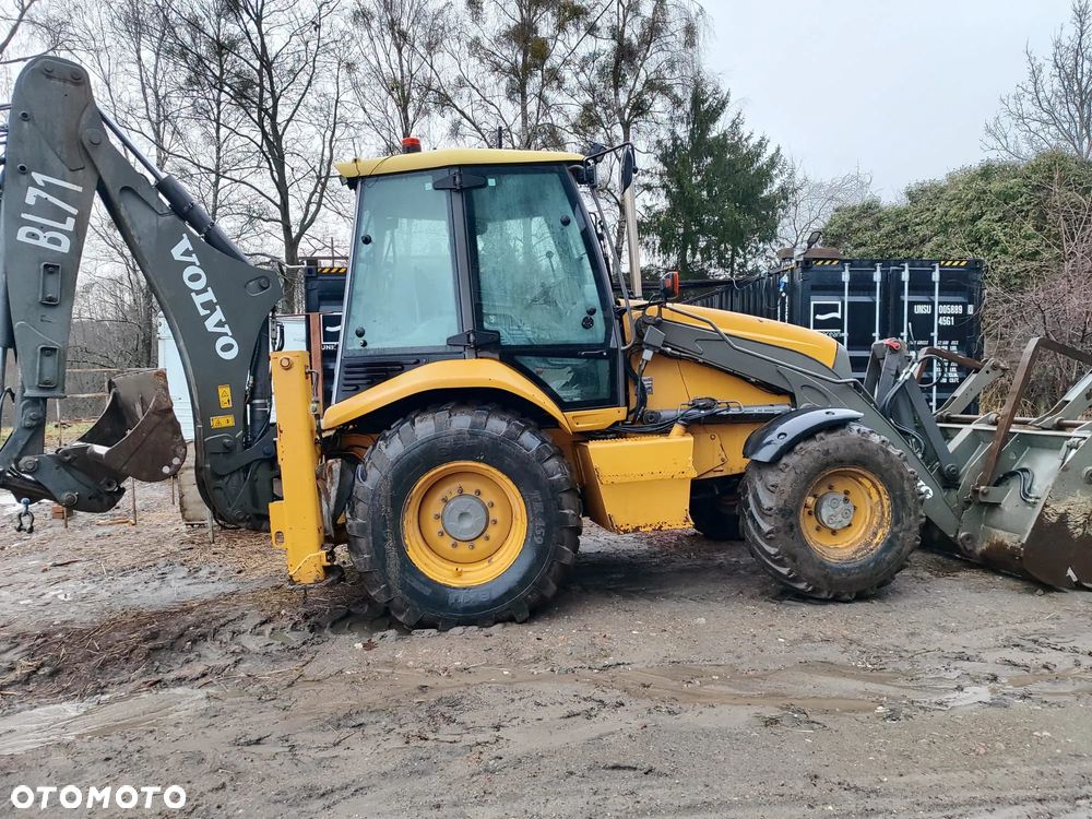 Volvo BL71 - 2
