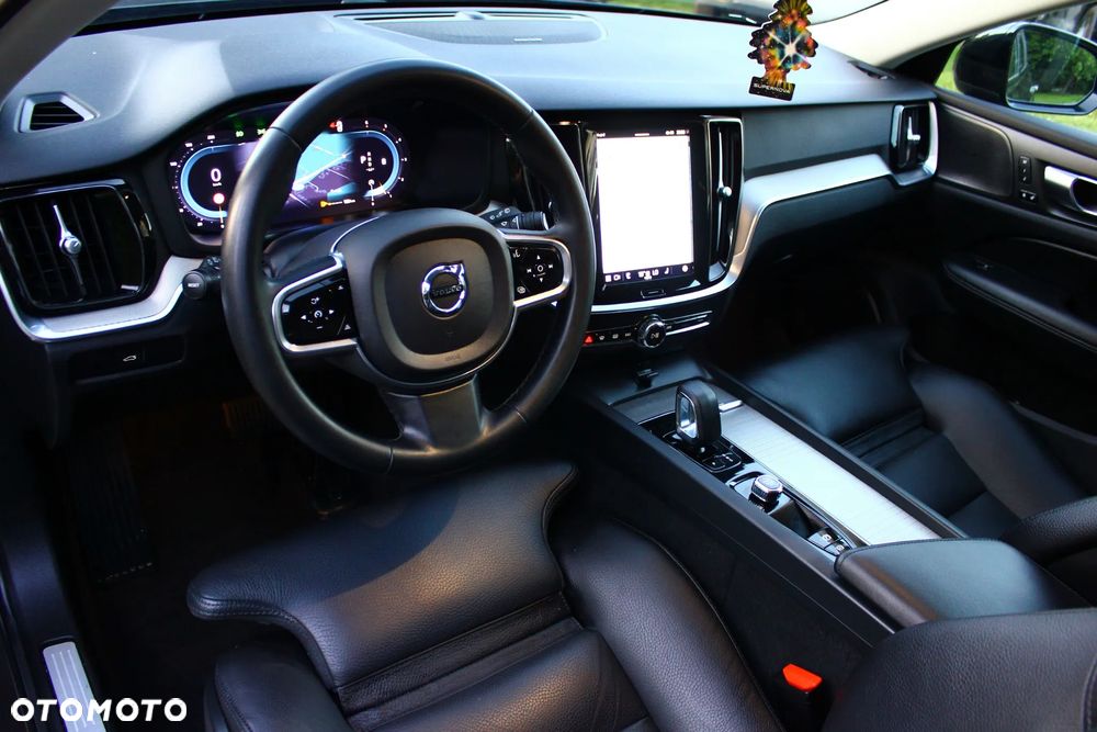 Volvo V60 B4 D Geartronic RDesign - 26