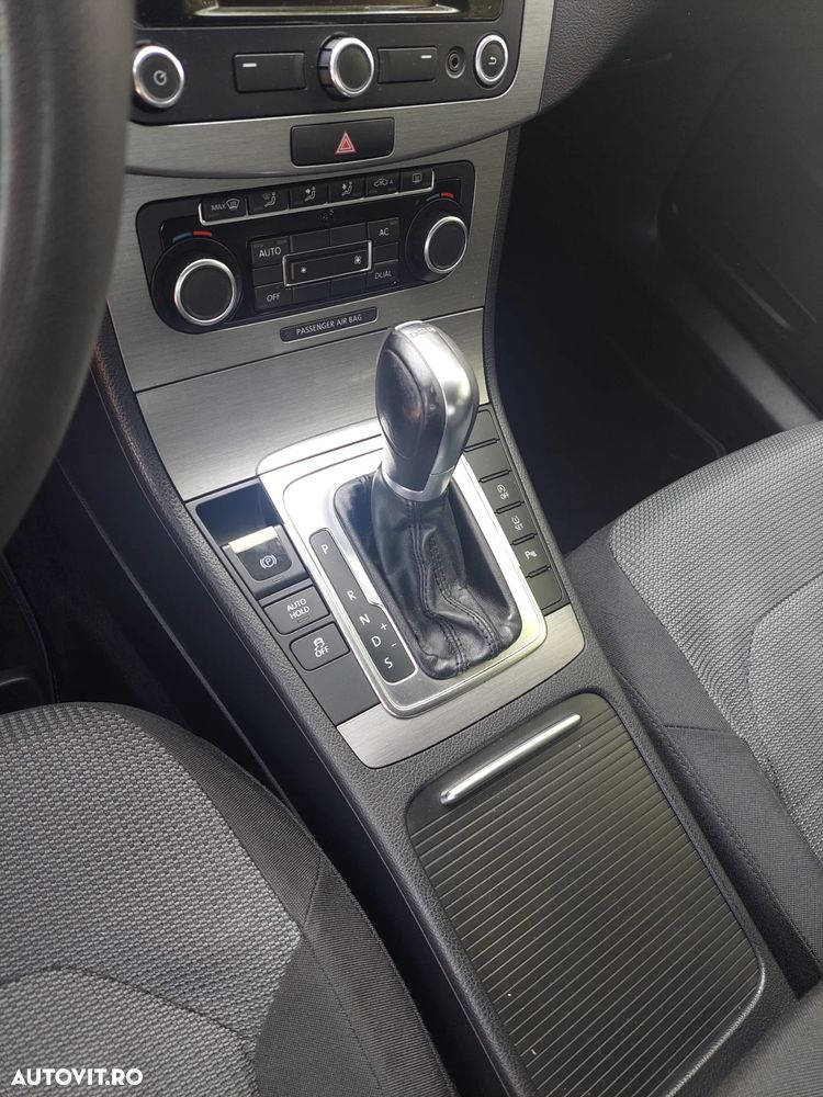 Volkswagen Passat 2.0 TDI BlueMotion Tehnology DSG Comfortline - 8