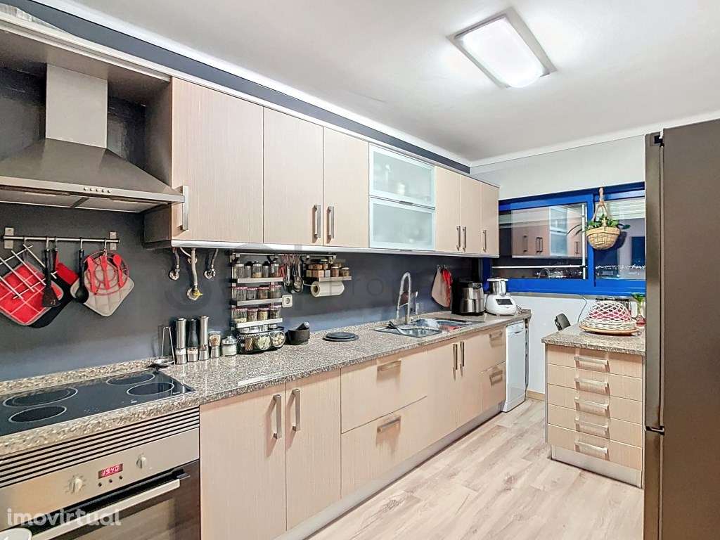 Apartamento T2 Totalmente Remodelado Barreiro - Grande imagem: 2/23