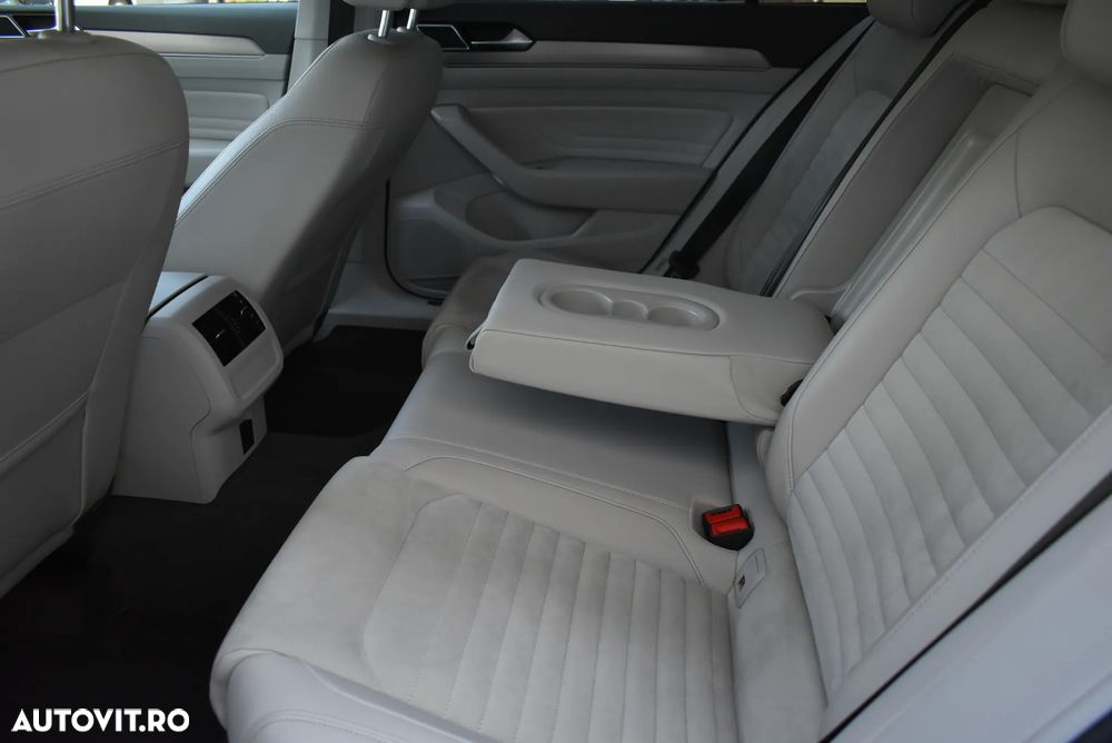 Volkswagen Passat 2.0 TSI ACT OPF DSG 4Mot Highline - 18