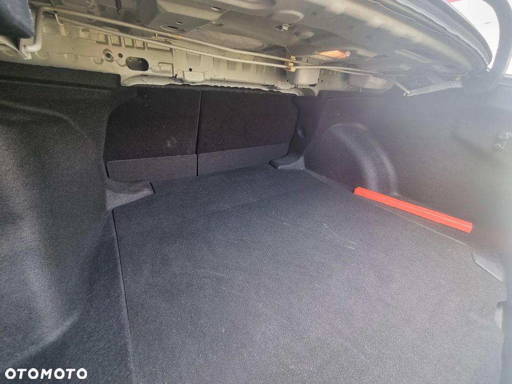 Toyota Corolla 1.5 Comfort - 16