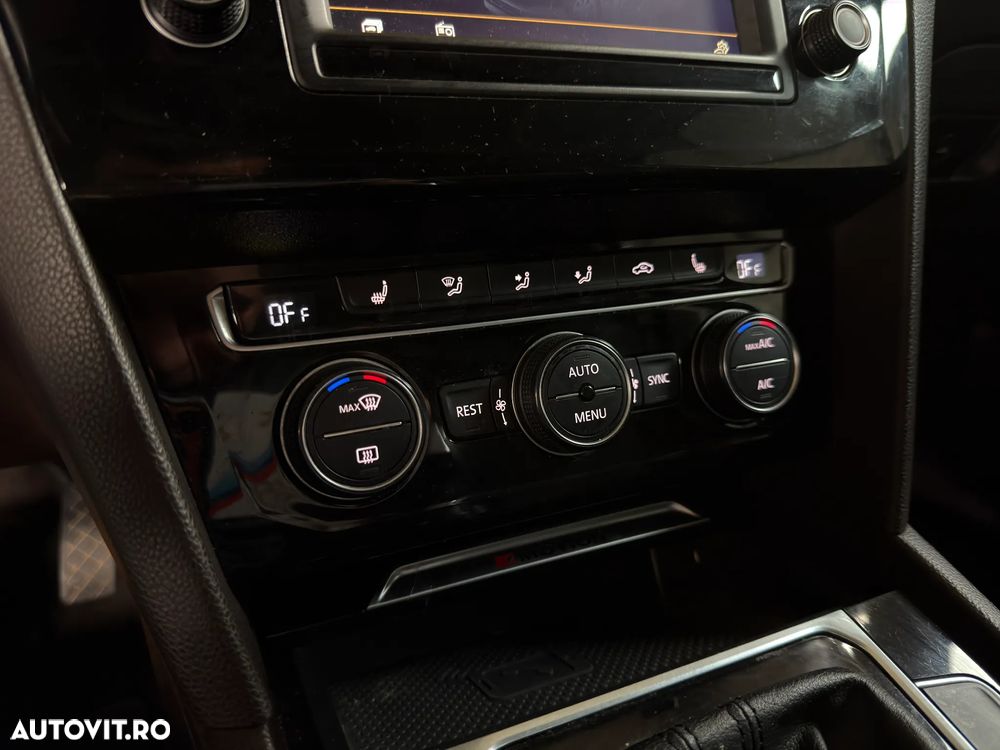 Volkswagen Passat 2.0 TDI DSG 4Motion Highline - 23