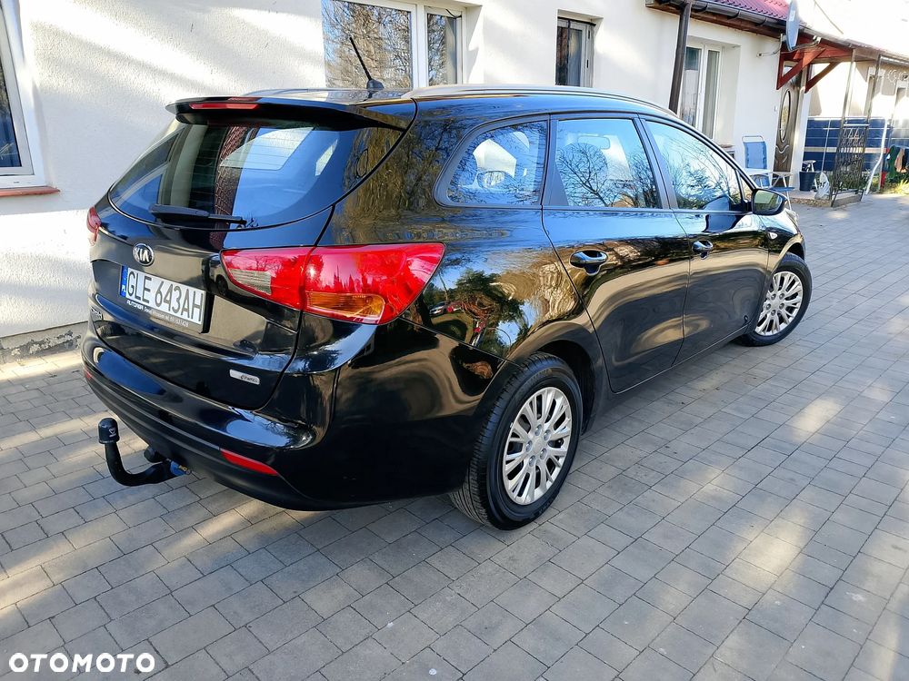 Kia Ceed 1.6 CRDi 136 ISG Vision - 3
