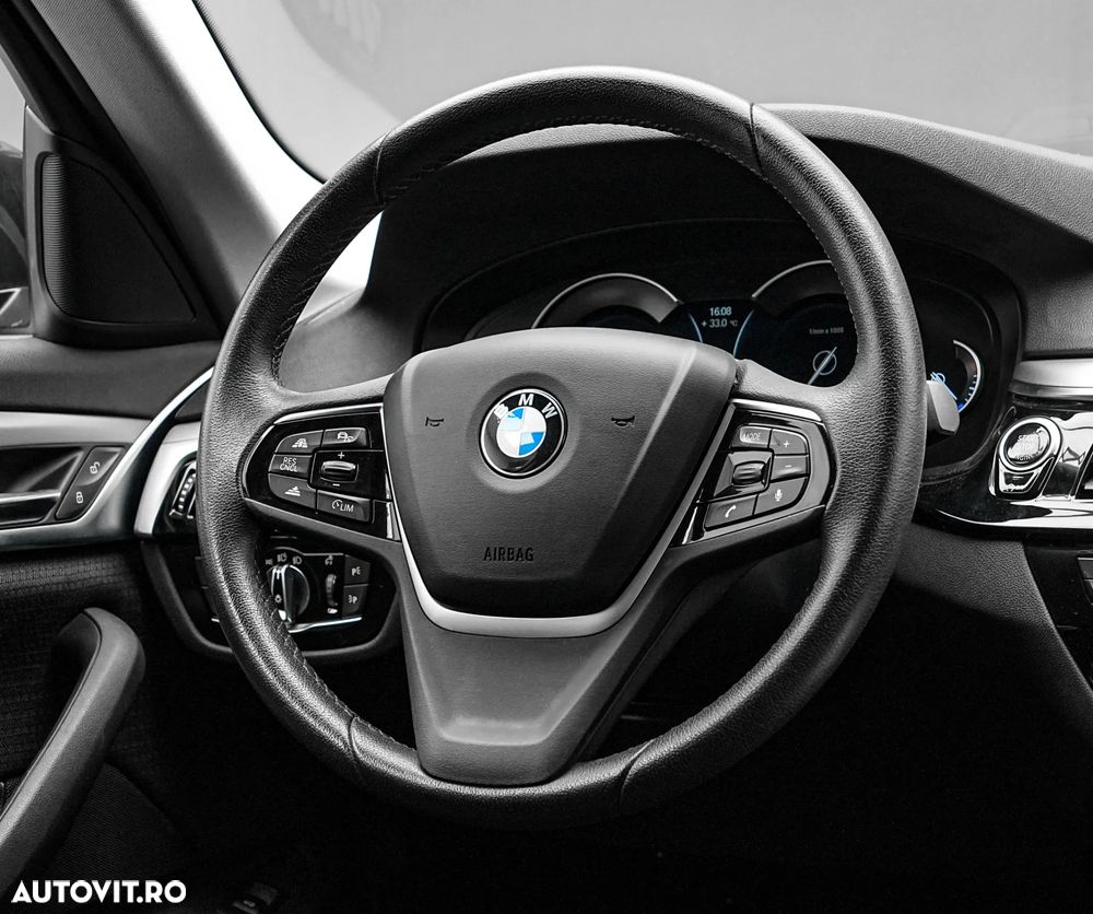 BMW Seria 5 520d Aut. Sport Line - 18