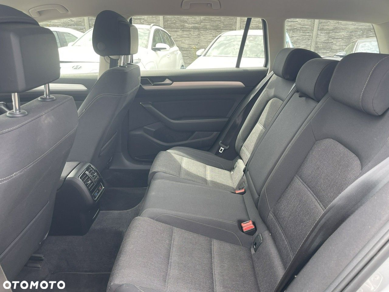 Volkswagen Passat 2.0 TDI BMT Comfortline DSG - 10