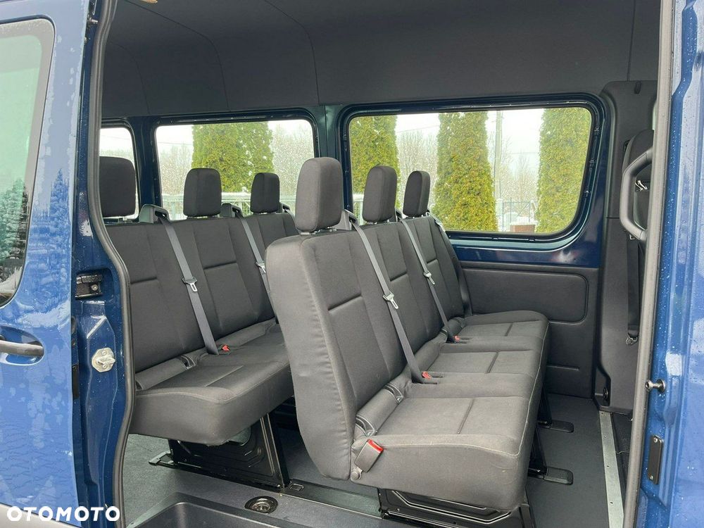 Mercedes-Benz Sprinter - 9