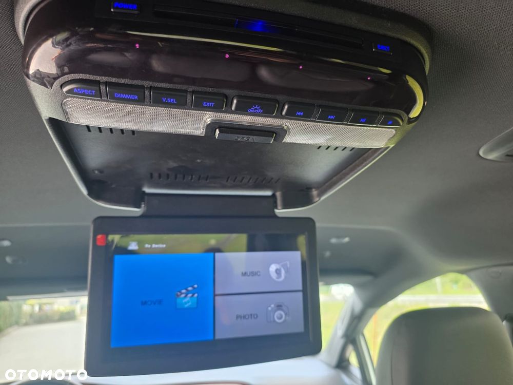 Chrysler Pacifica - 23