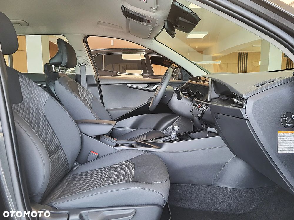 Kia Niro - 8