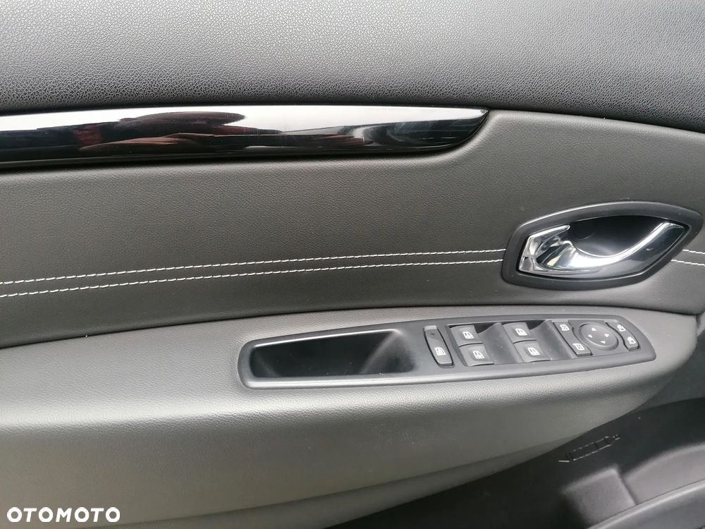 Renault Grand Scenic dCi 130 FAP Start & Stop Bose Edition - 25