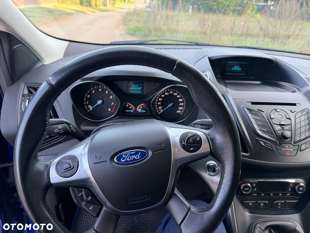 Ford Kuga 1.5 EcoBoost 2x4 Titanium - 11