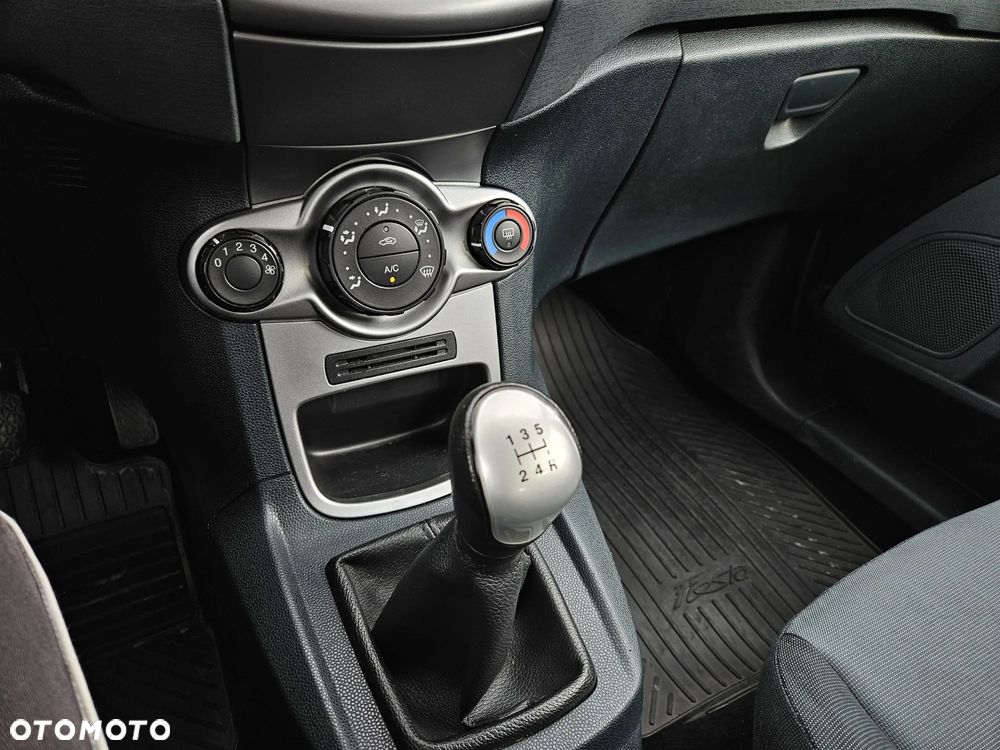 Ford Fiesta 1.25 Ambiente - 10