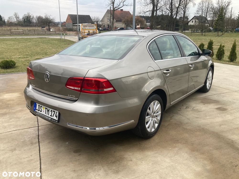 Volkswagen Passat 2.0 TDI DPF BlueMotion Technology Highline - 7